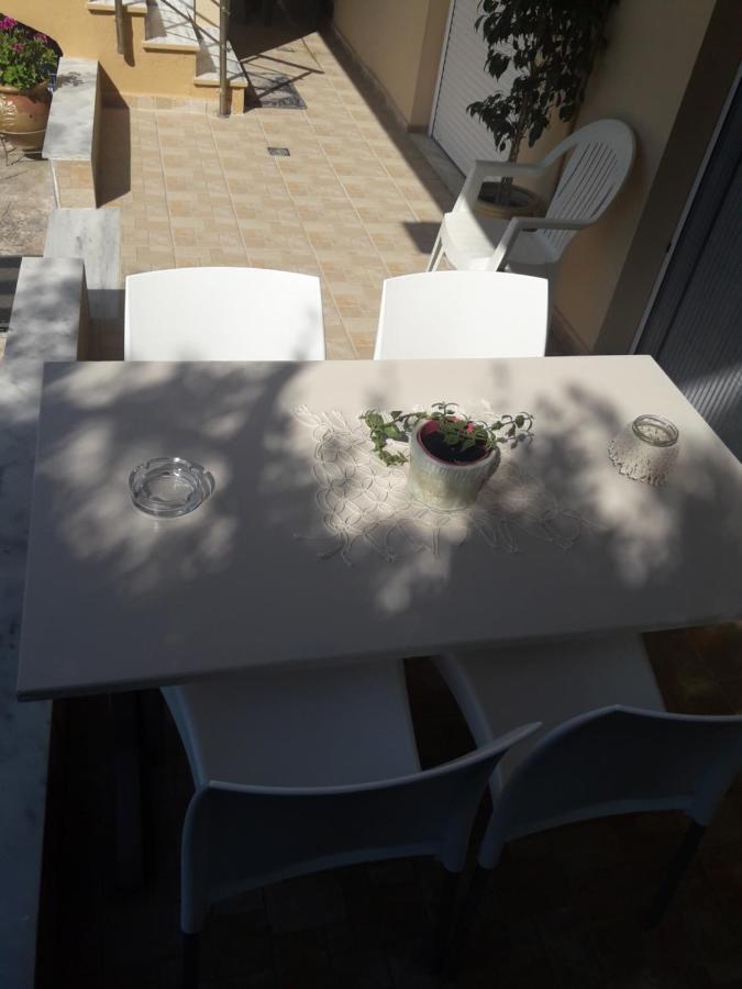 M&J Apartments Nikiti  Dış mekan fotoğraf