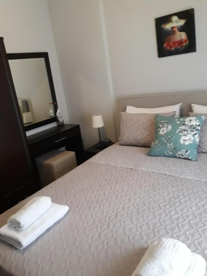 M&J Apartments Nikiti  Dış mekan fotoğraf